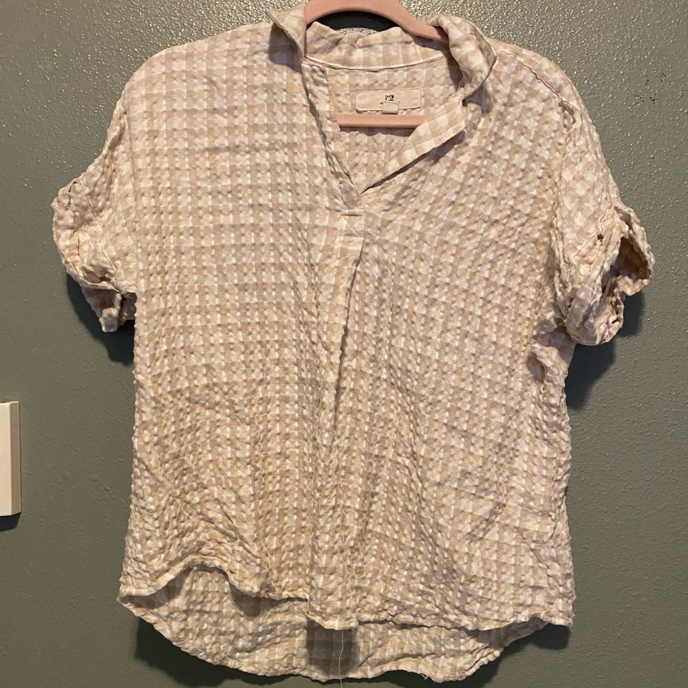 Neutral plaid shirt